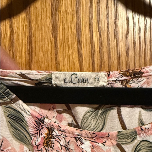 C. Luce Pink and Green Floral Blouse - Picture 2 of 3